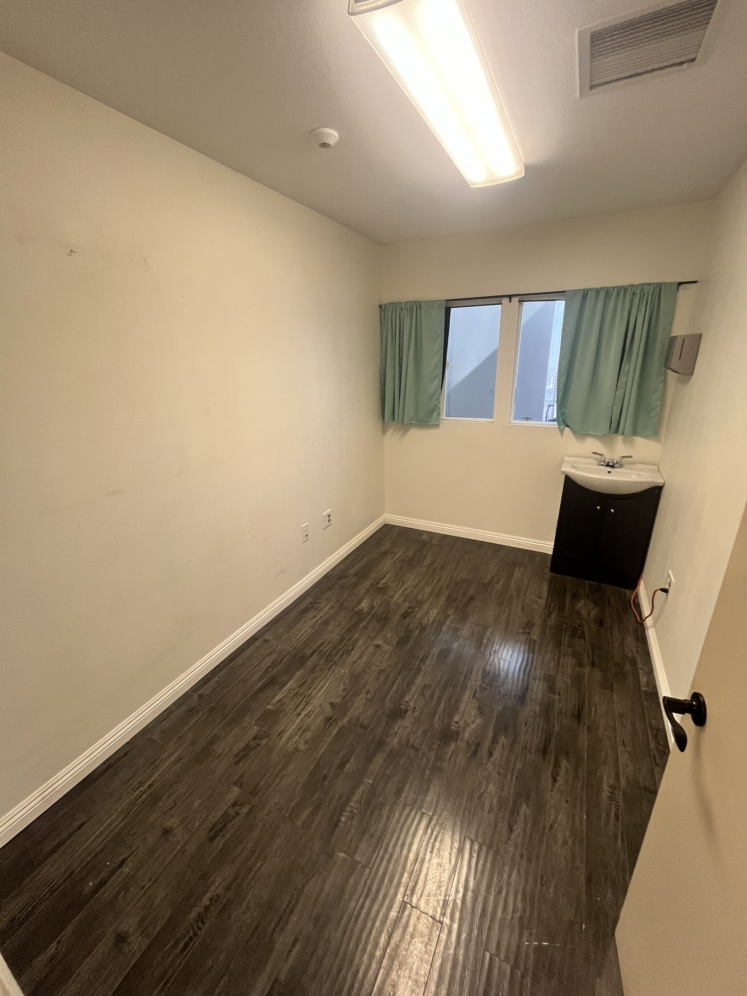 4003-4015 Park Blvd, San Diego, CA à louer Photo intérieure– Image 1 sur 2