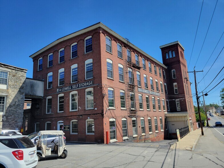 100 Pleasant St, Dracut, MA à louer - Photo de l’immeuble – Image 2 sur 36