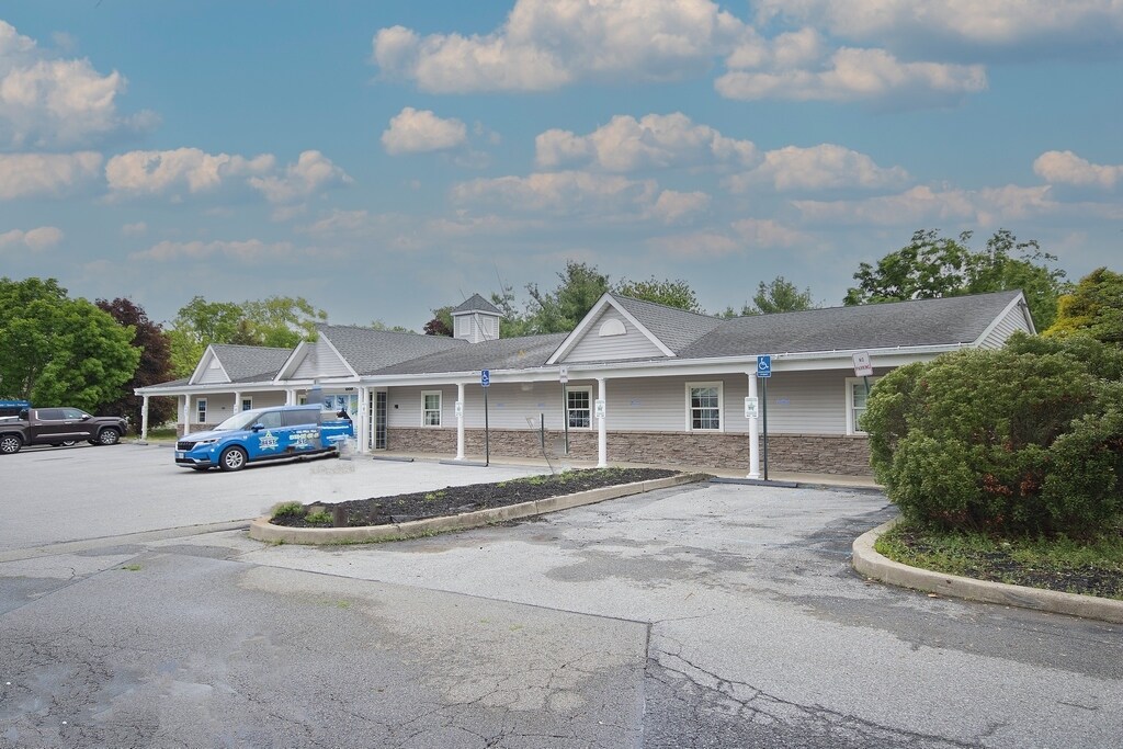 1559 Route 82, Hopewell Junction, NY à louer Photo de l’immeuble– Image 1 sur 33