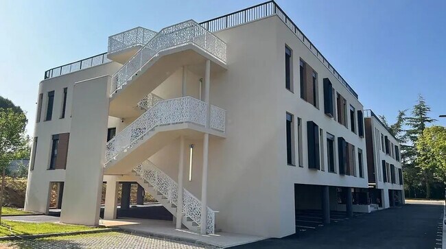 Plus de détails pour 106 Rd 96, Meyreuil - Bureau à louer