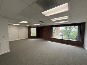 261 E Broadway, Salt Lake City, UT à louer Photo intérieure– Image 2 sur 3