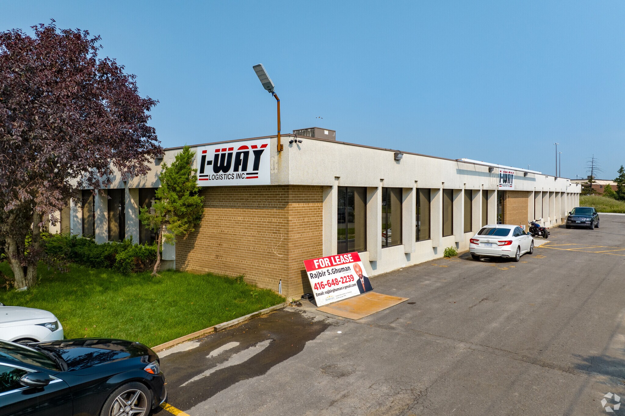 51 Worcester Rd, Toronto, ON à vendre Photo principale– Image 1 sur 9