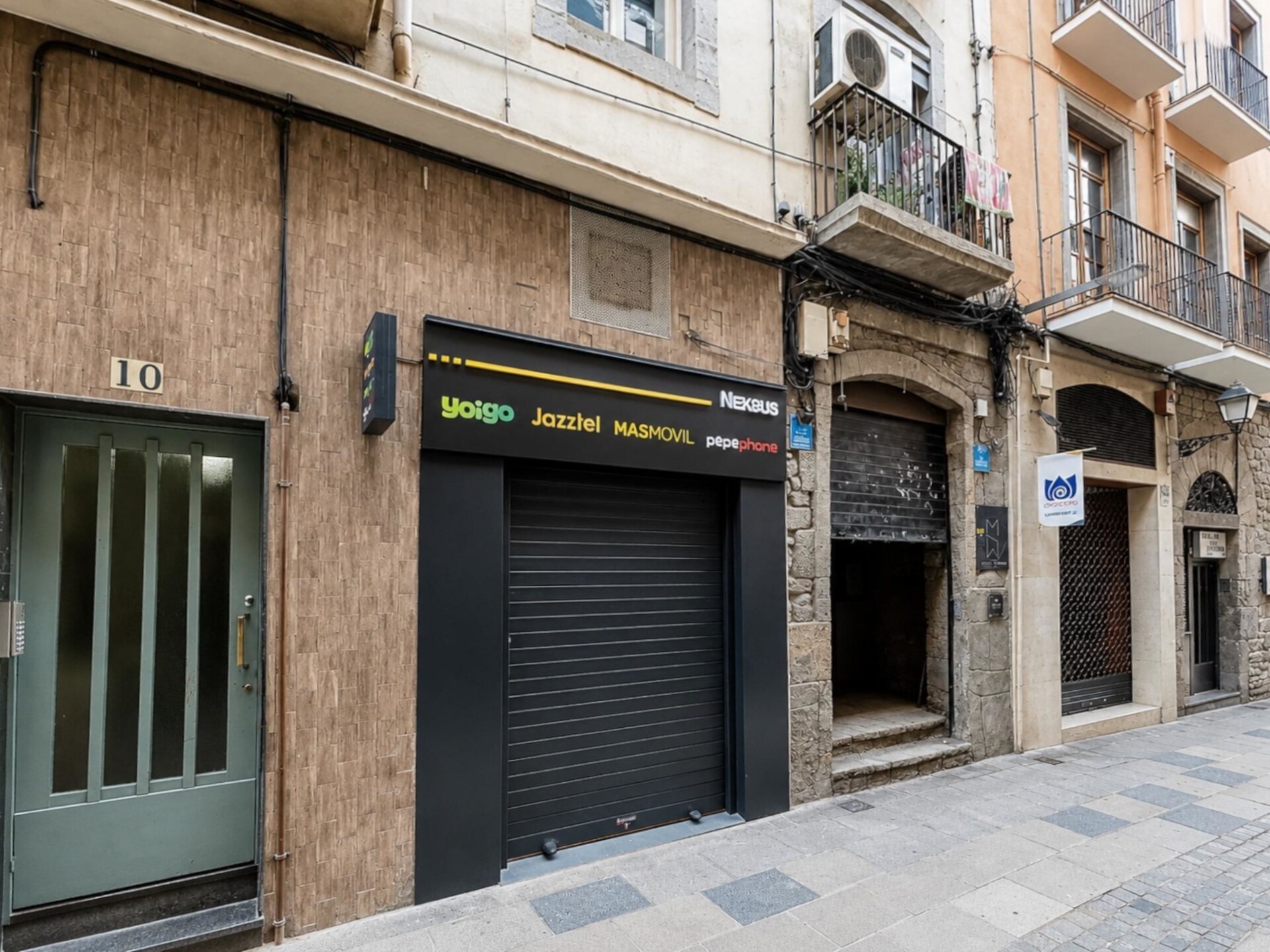 Immeuble residentiel dans Manresa, Barcelona à vendre Photo intérieure– Image 1 sur 2