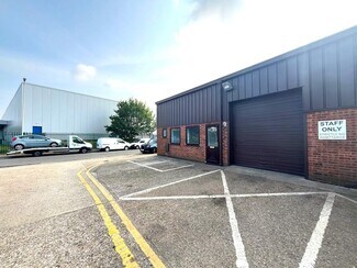 Plus de détails pour Montrose Rd, Chelmsford - Industriel/Logistique à louer