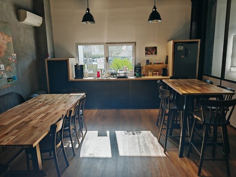 Bureau dans Pérols à louer - Photo de l’immeuble – Image 1 sur 16