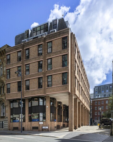 Old Church Yard, Liverpool à louer - Photo de l’immeuble – Image 2 sur 26