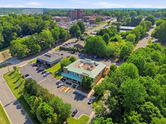 Plus de détails pour 701-707 Bryant St, Statesville, NC - Bureau à vendre