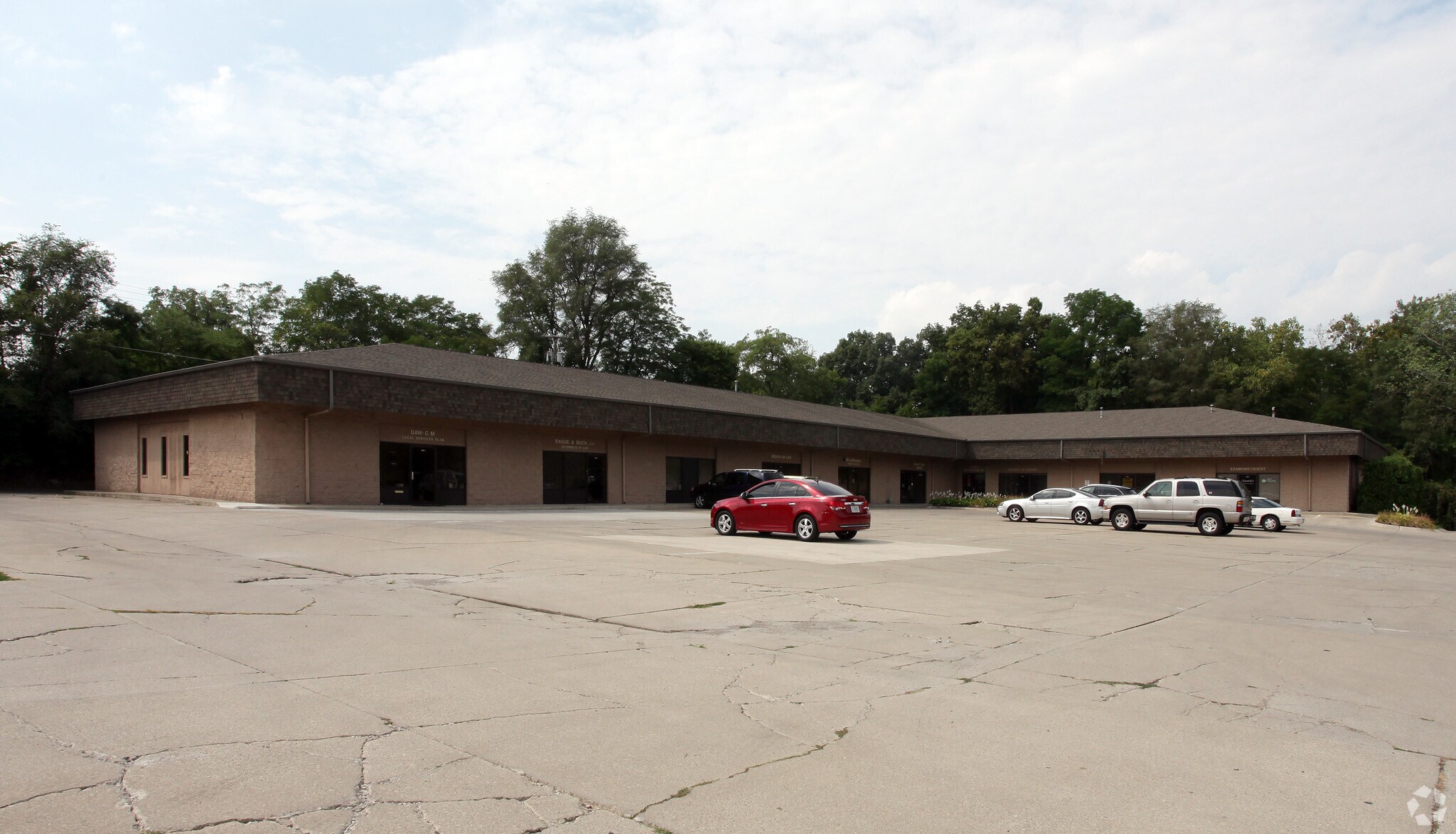 1200 S Tillotson Overpass, Muncie, IN à louer Photo principale– Image 1 sur 3