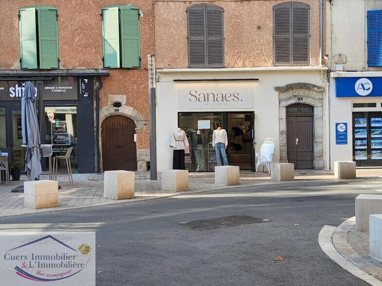 Local commercial dans Cuers à louer - Photo de l’immeuble – Image 1 sur 13