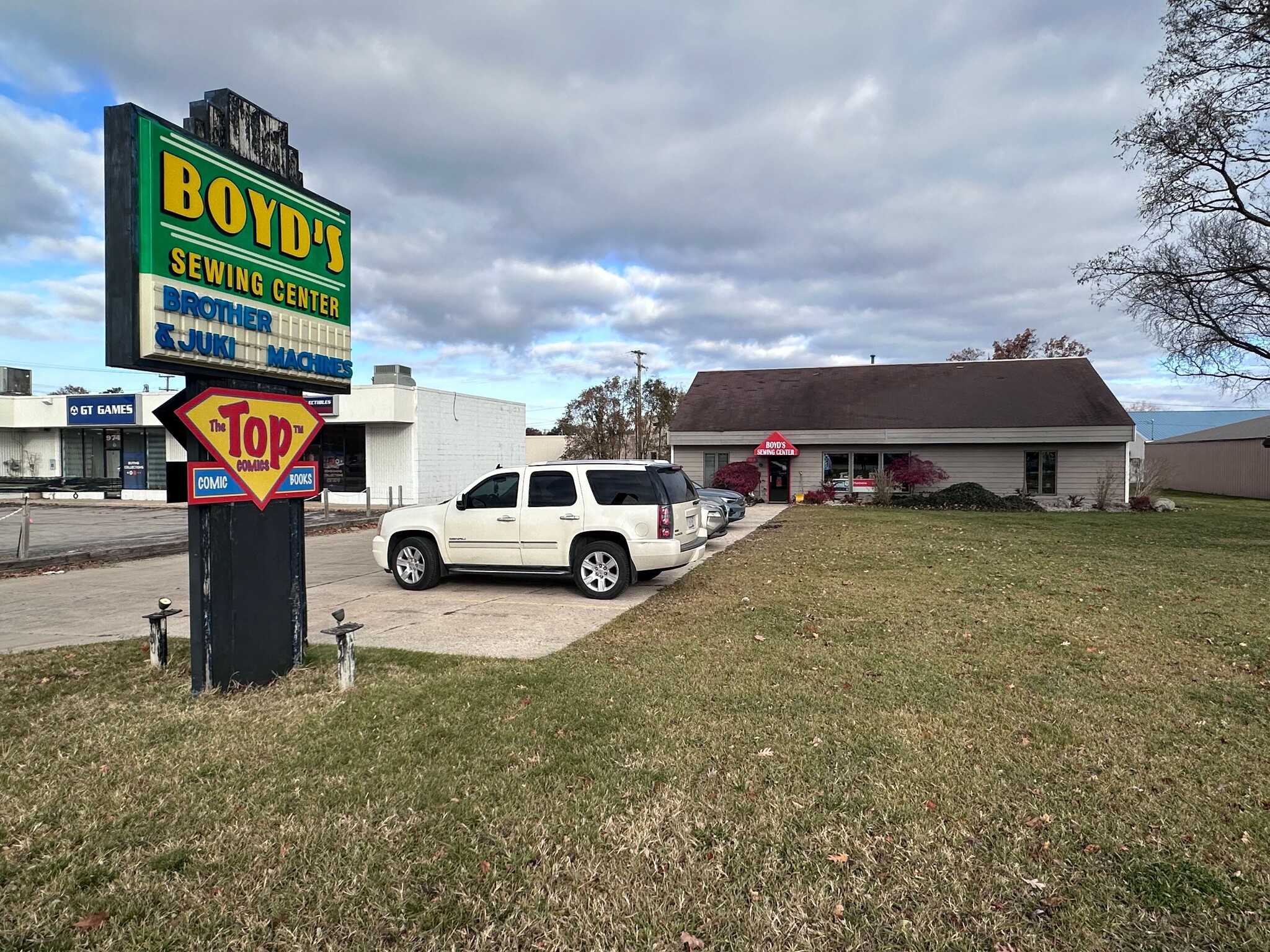 966 W South Airport Rd, Traverse City, MI à vendre Photo de l’immeuble– Image 1 sur 39