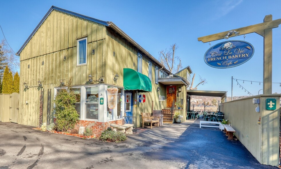 20-1 S Main St, New Hope, PA à louer - Photo de l’immeuble – Image 1 sur 7