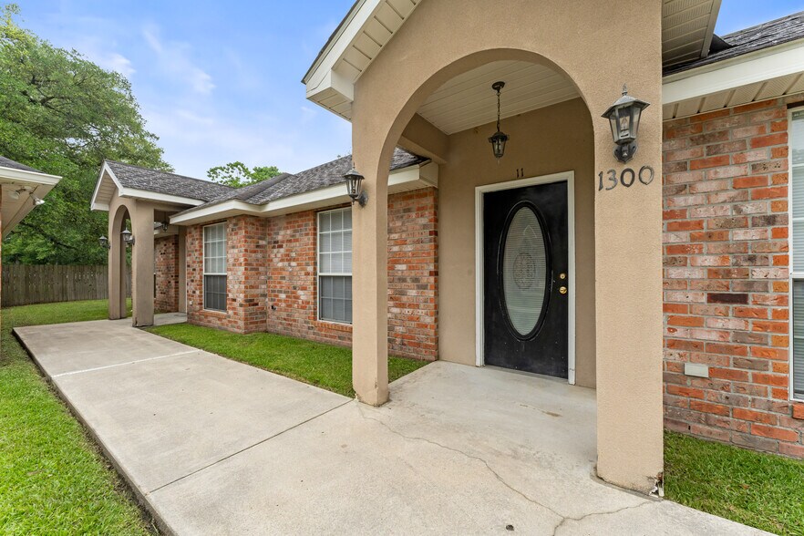 1300 S Range Rd, Hammond, LA à vendre - Photo de l’immeuble – Image 2 sur 28