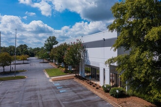460 Horizon Dr, Suwanee, GA à louer Photo de l’immeuble– Image 2 sur 4