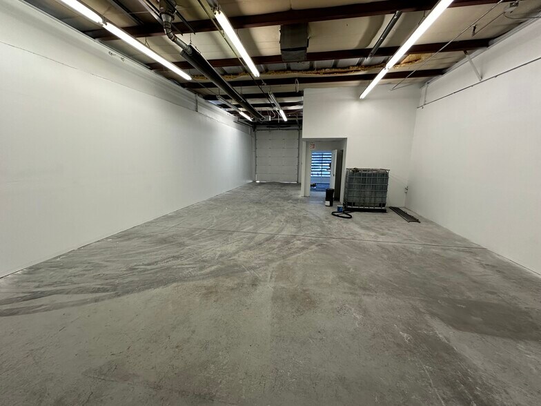 2101 S Platte River Dr, Denver, CO à louer - Photo intérieure – Image 2 sur 22