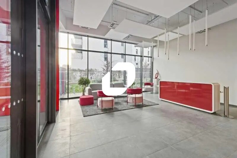 Local commercial dans Saint-Denis à louer - Photo de l’immeuble – Image 1 sur 22