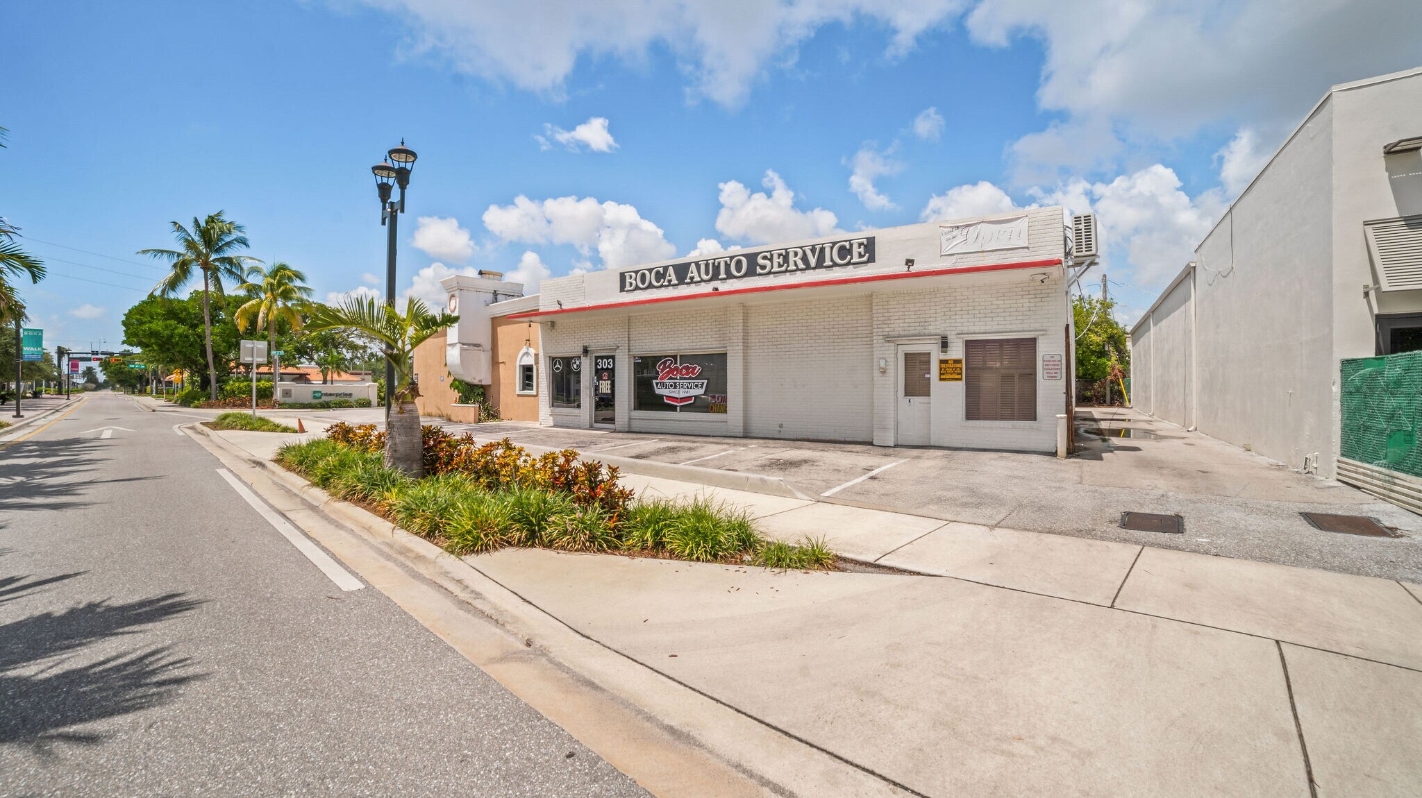 303 NW 1st Ave, Boca Raton, FL à vendre Photo de l’immeuble– Image 1 sur 17