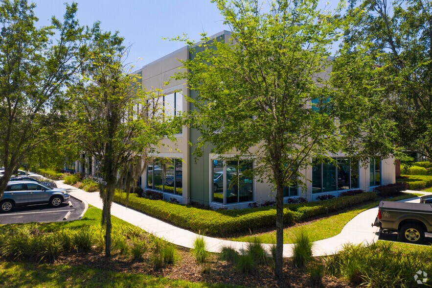 1413 Tech Blvd, Tampa, FL à louer - Photo de l’immeuble – Image 3 sur 8