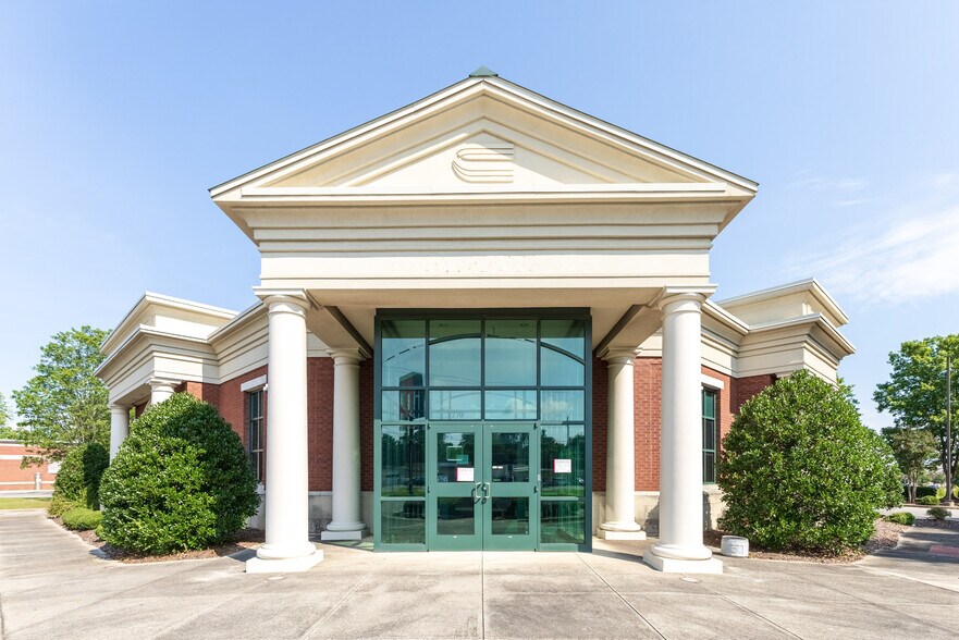 7770 Us-72 Hwy, Madison, AL à vendre - Photo de l’immeuble – Image 1 sur 7