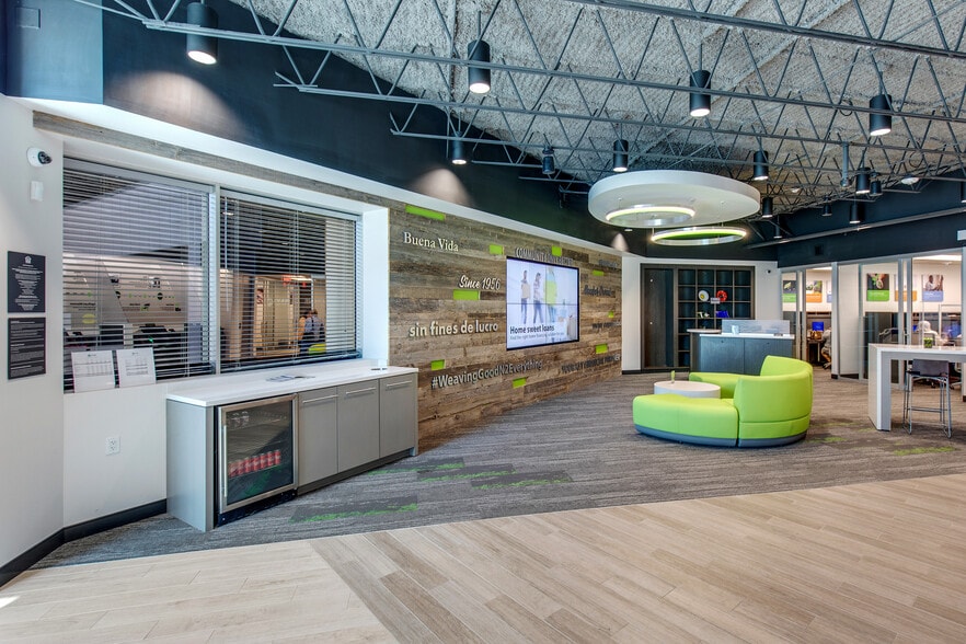 9601 Jones Rd, Houston, TX à louer - Photo intérieure – Image 2 sur 22