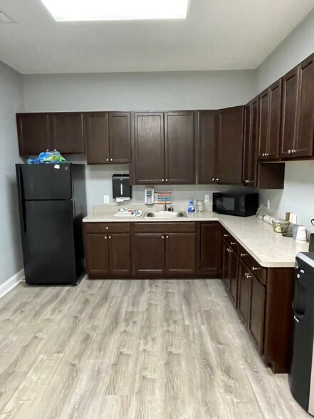 2950 Glendale Milford Rd, Cincinnati, OH à vendre - Photo intérieure – Image 3 sur 8