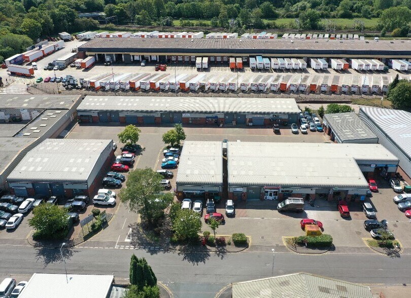 Unit 39, Phase II Innage Park, Abeles Way, Atherstone à louer - Photo de l’immeuble – Image 2 sur 5