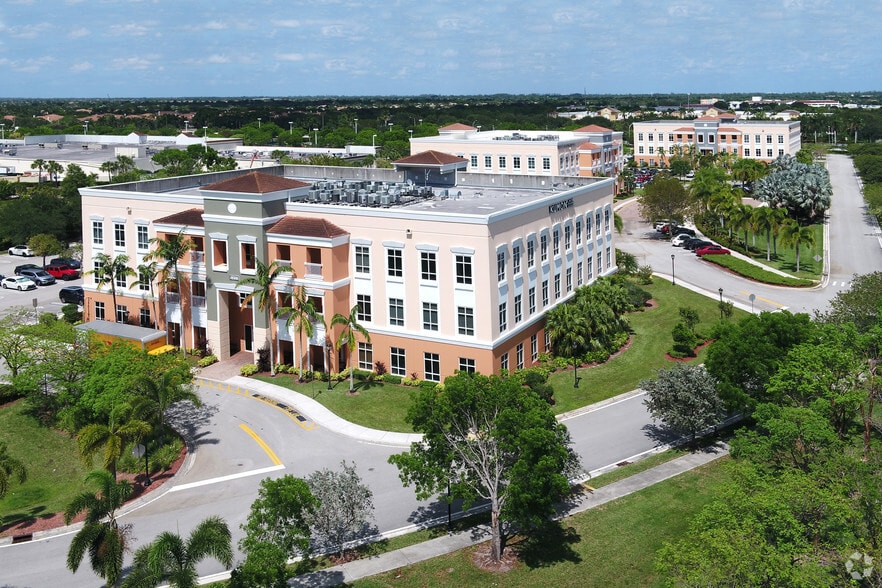 5850 Coral Ridge Dr, Coral Springs, FL à louer - Photo de l’immeuble – Image 2 sur 66