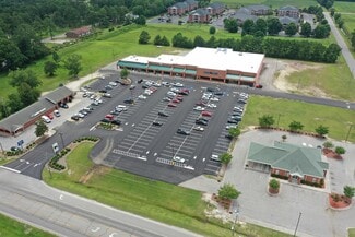 Plus de détails pour 913 W 3rd St, Pembroke, NC - Local commercial à louer