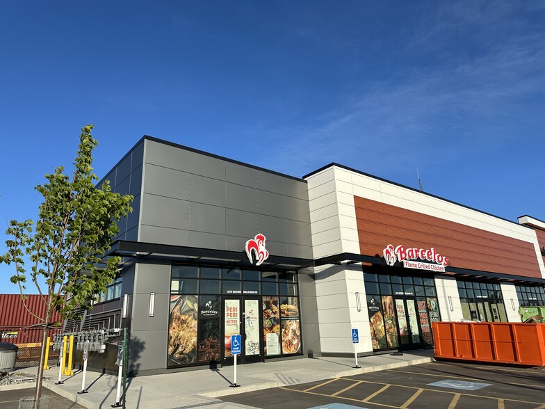 3713 Gateway Blvd NW, Edmonton, AB à louer - Photo de l’immeuble – Image 3 sur 9