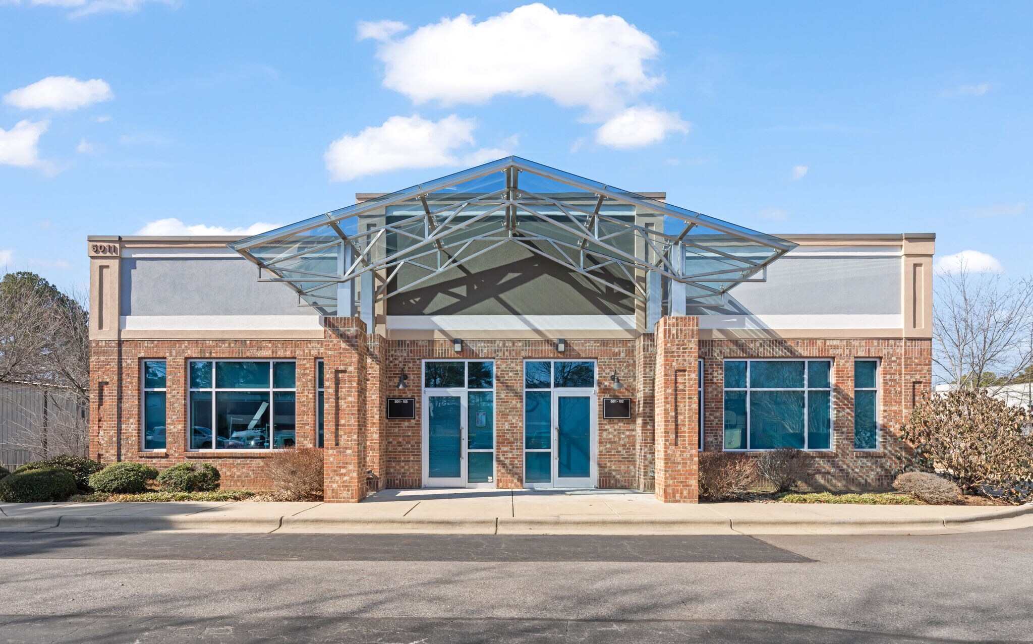 5011 Departure Dr, Raleigh, NC à vendre Photo principale– Image 1 sur 27