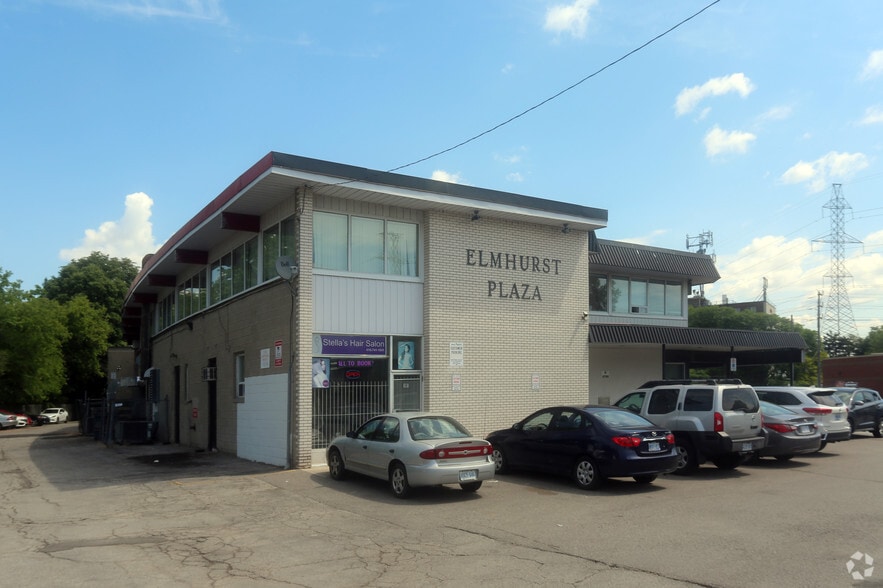 2428 Islington Ave, Toronto, ON à louer - Photo de l’immeuble – Image 3 sur 4