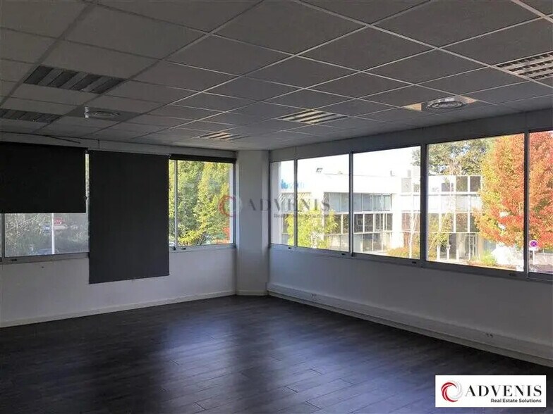 Bureau dans Mérignac à louer - Photo de l’immeuble – Image 3 sur 5
