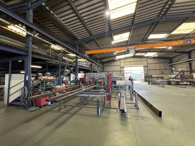 Plus de détails pour Industriel/Logistique à vendre