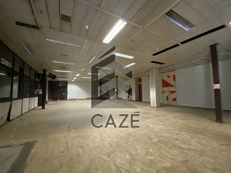 Local d’activités dans Canéjan à louer - Photo de l’immeuble – Image 3 sur 11