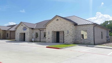 5899 Preston Rd, Frisco, TX à louer Photo de l’immeuble– Image 1 sur 3