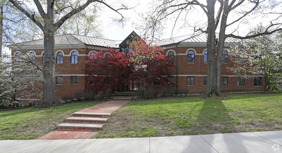 4801 Hermitage Rd, Richmond, VA à louer - Photo de l’immeuble – Image 2 sur 16