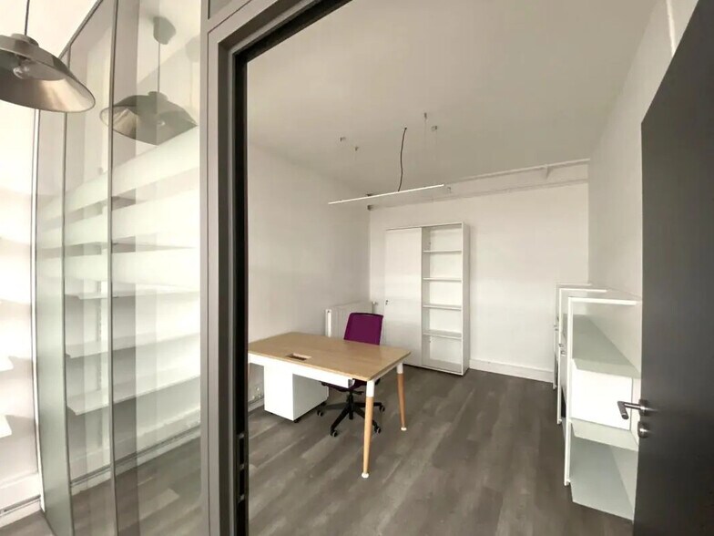 Local commercial dans Paris à louer - Photo intérieure – Image 3 sur 11