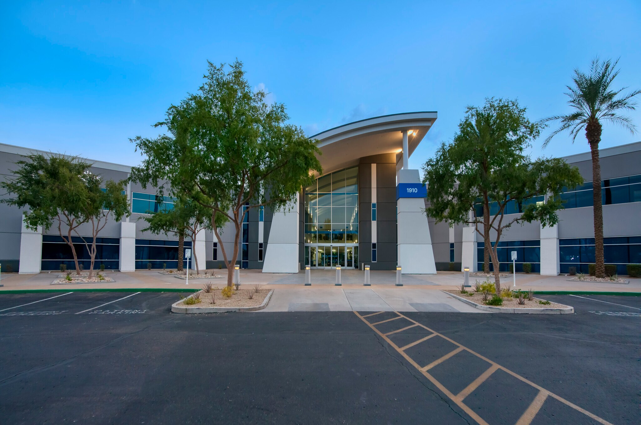 Stapley Medical Center portefeuille de 2 biens à vendre sur LoopNet.fr Photo de l’immeuble– Image 1 sur 15