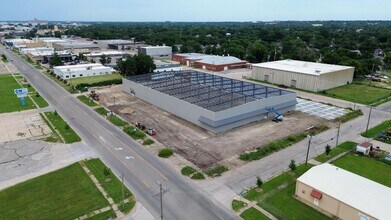 1028 N Mosley St, Wichita, KS à louer Photo de la construction– Image 1 sur 7