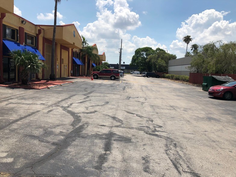 5501-5595 NW 74th Ave, Miami, FL à louer - Autre – Image 3 sur 14
