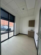 2800 Lawndale Dr, Greensboro, NC à louer Photo intérieure– Image 1 sur 6