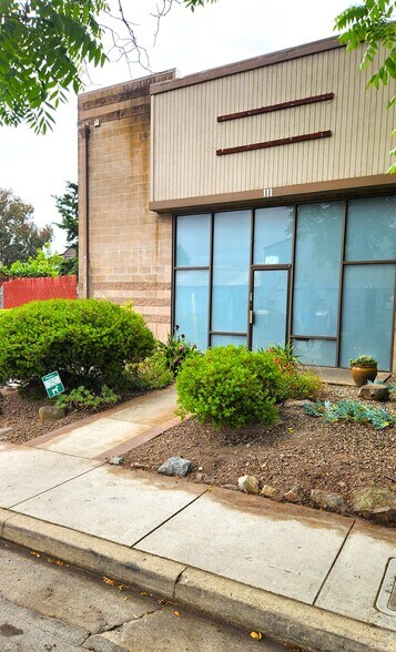 111 Ingalls St, Santa Cruz, CA à louer - Photo de l’immeuble – Image 2 sur 31