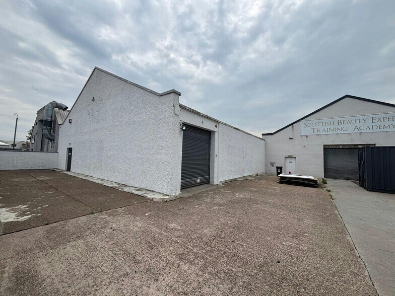 11-15 Carlyle Av, Glasgow à louer - Photo de l’immeuble – Image 2 sur 6