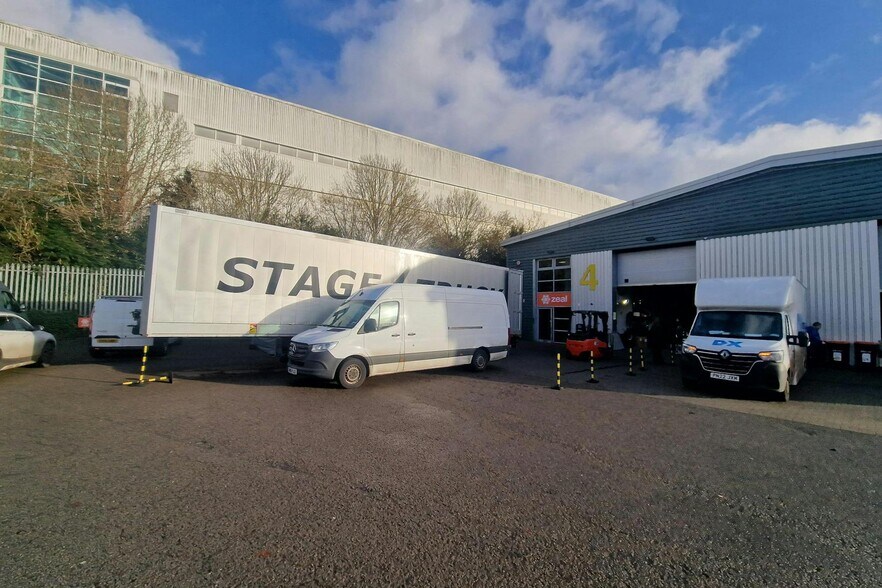 Brunel Rd, Basingstoke à louer - Photo de l’immeuble – Image 3 sur 3