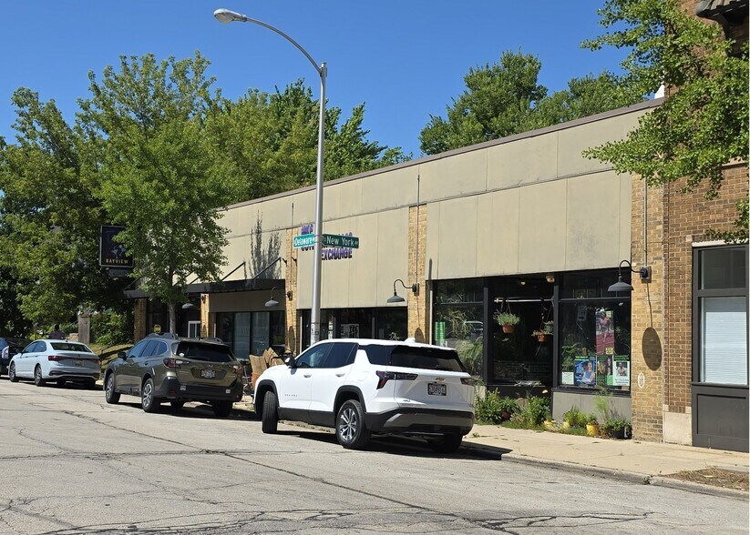 3040-3046 S Delaware Ave, Milwaukee, WI à vendre - Photo de l’immeuble – Image 2 sur 9