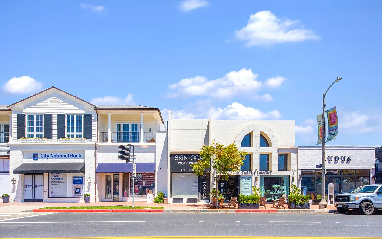 15231-15235 W Sunset Blvd, Pacific Palisades, CA à louer Photo de l’immeuble– Image 1 sur 5