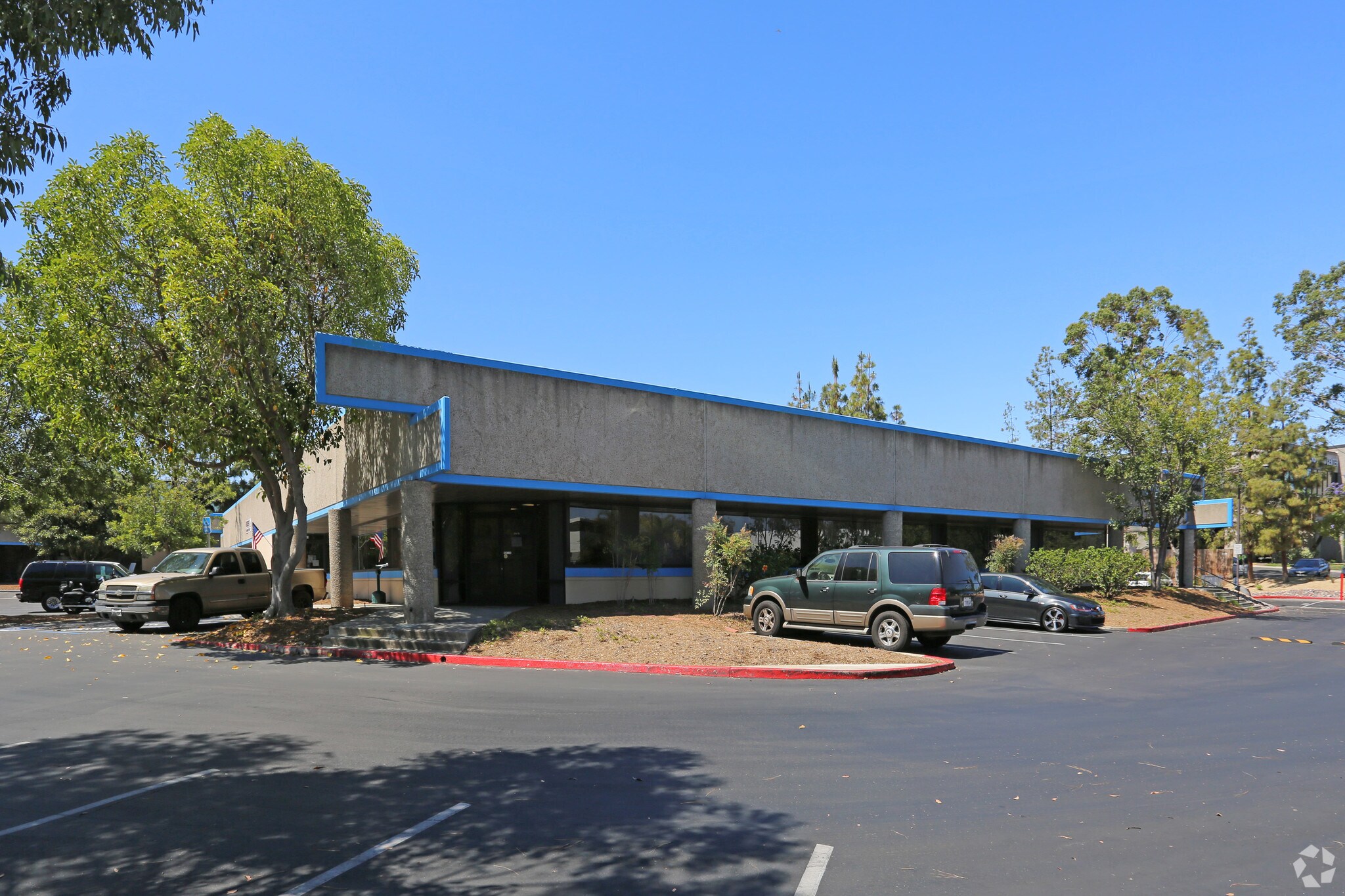 8665 Miralani Dr, San Diego, CA à vendre Photo principale– Image 1 sur 2