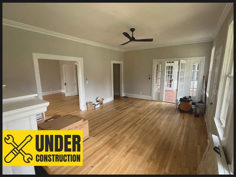406 S Lewis St, Lagrange, GA à louer - Photo de l’immeuble – Image 3 sur 15