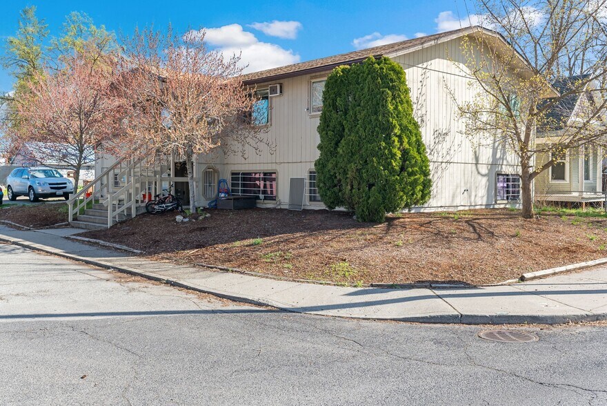 2028 W Broadway Ave, Spokane, WA à vendre - Photo de l’immeuble – Image 3 sur 5
