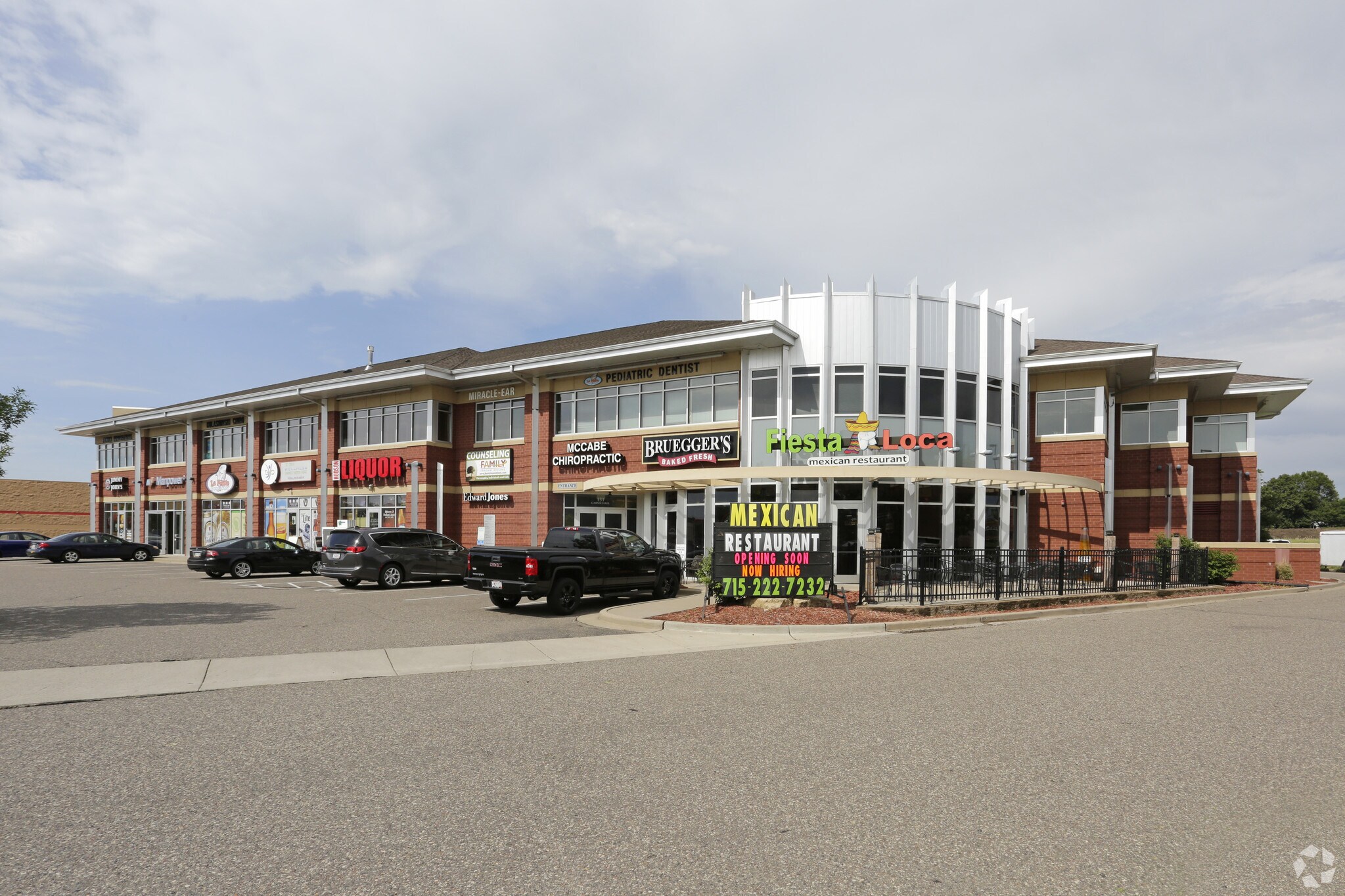 131 Carmichael Rd, Hudson, WI à vendre Photo principale– Image 1 sur 4