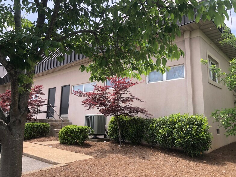 727 US 31W Byp, Bowling Green, KY à louer - Photo de l’immeuble – Image 3 sur 3